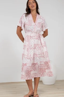 Sharni Midi Dress - V-Neck Shift Dress with Waist Tie in Hilton Print Pink><noscript><img width=