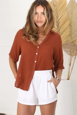 Shelly Shirt - Collared Button Down Shirt in Rust><noscript><img width=