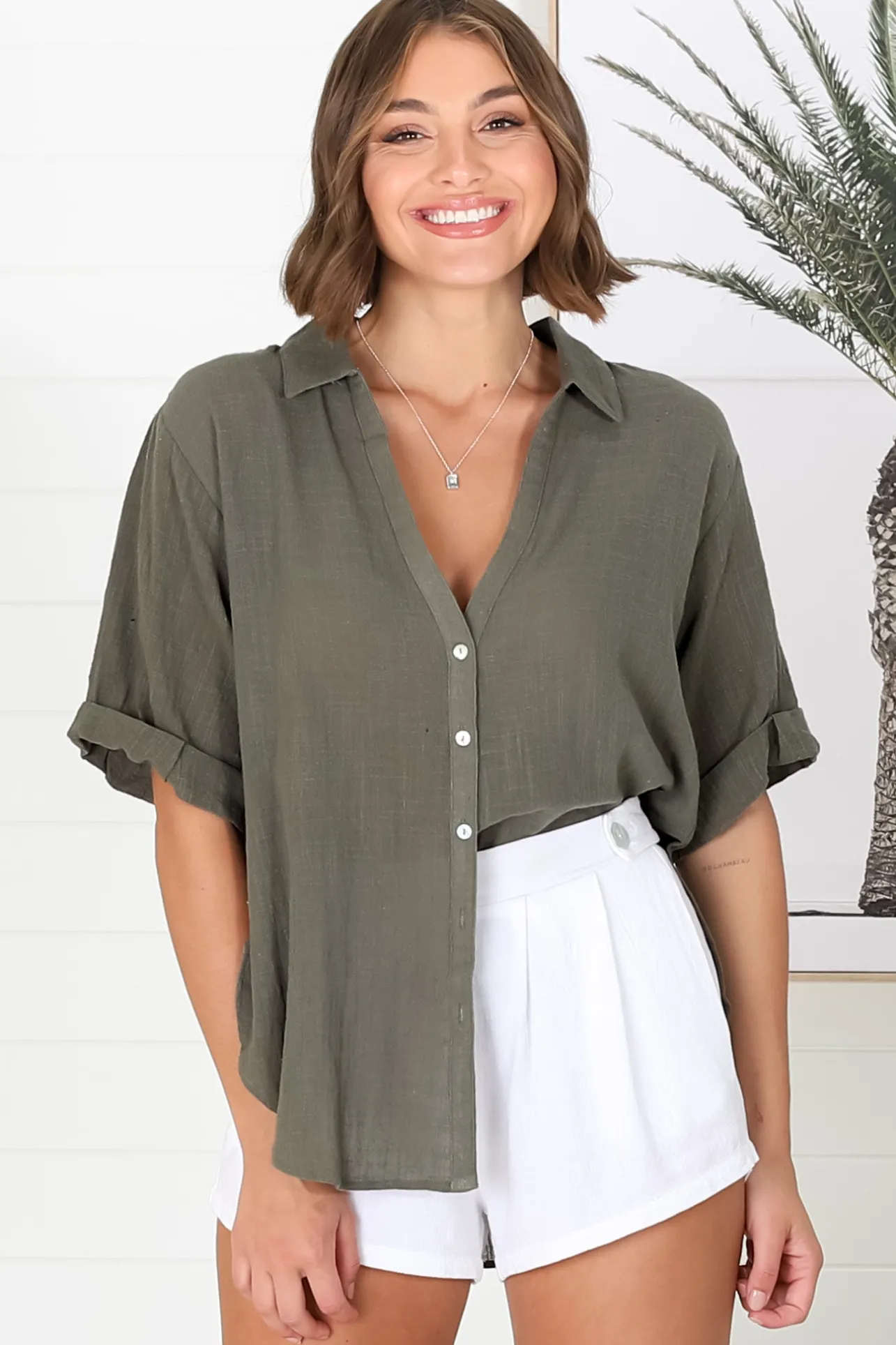 Shelly Shirt - Linen Collared Button Down Shirt in Military Green>Salty Crush New