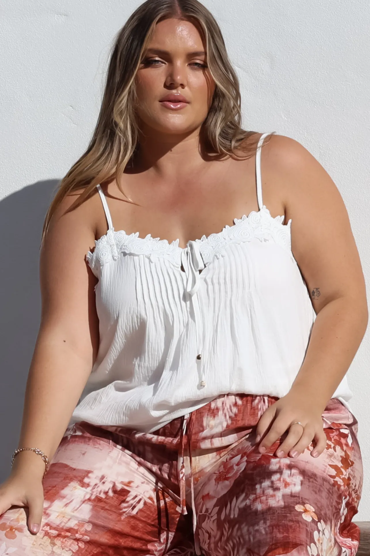 Tilly Top - Lace Sweetheart Neckline Cami with Adjustable Straps in White>Salty Crush Best