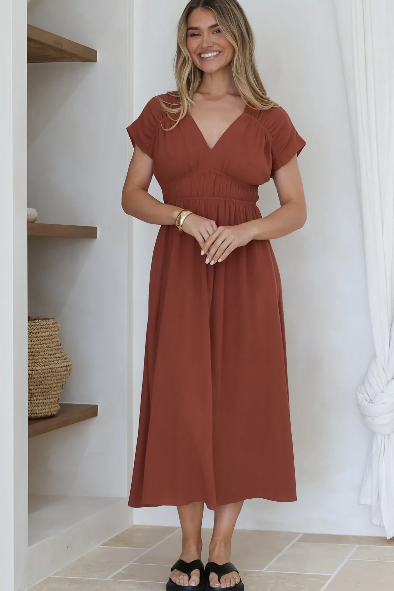 Torin Midi Dress - Gathered and Piping Detailed A-Line Dress with a V-Neckline in Rust>Salty Crush Hot