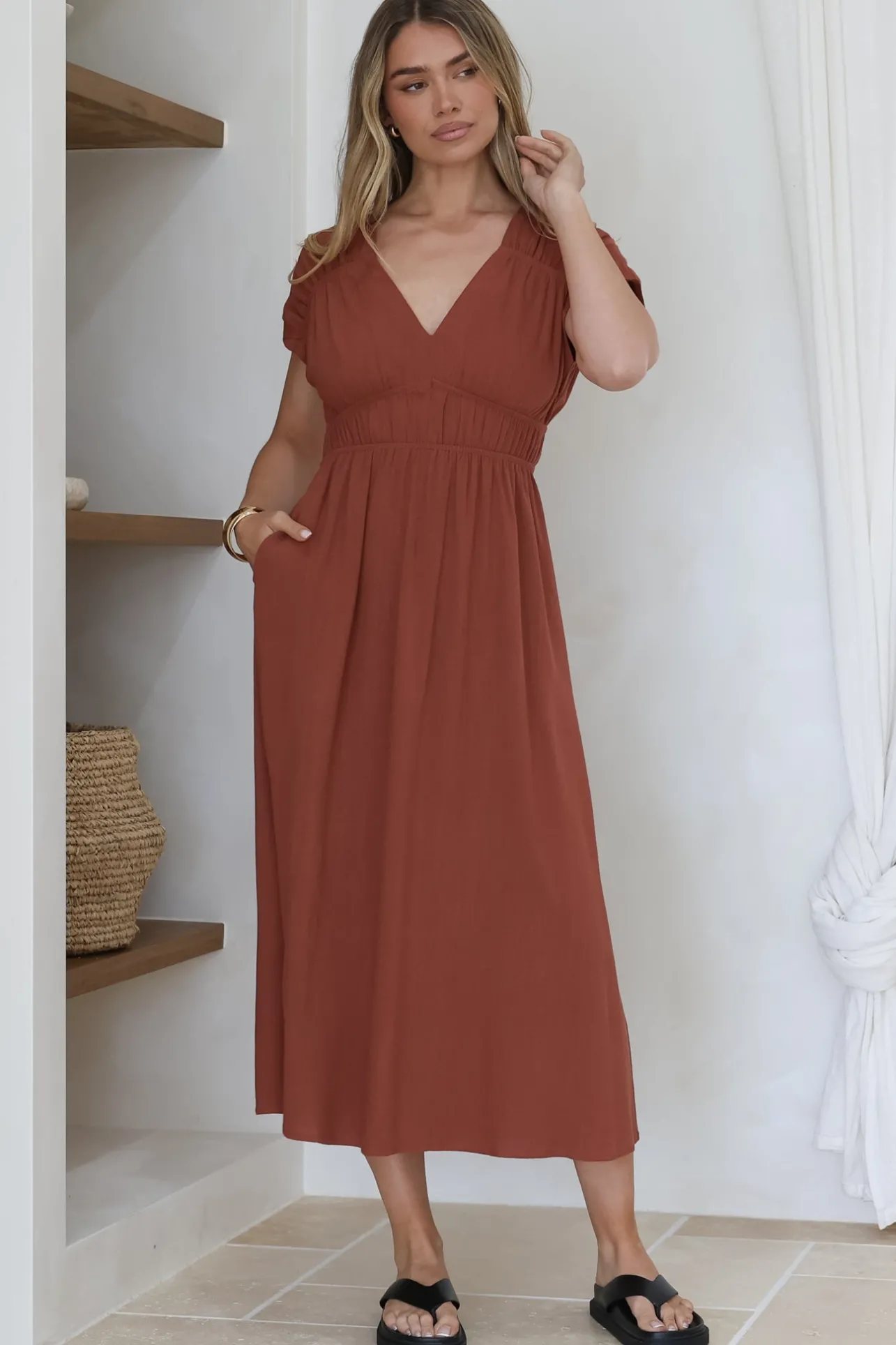 Torin Midi Dress - Gathered and Piping Detailed A-Line Dress with a V-Neckline in Rust>Salty Crush Hot
