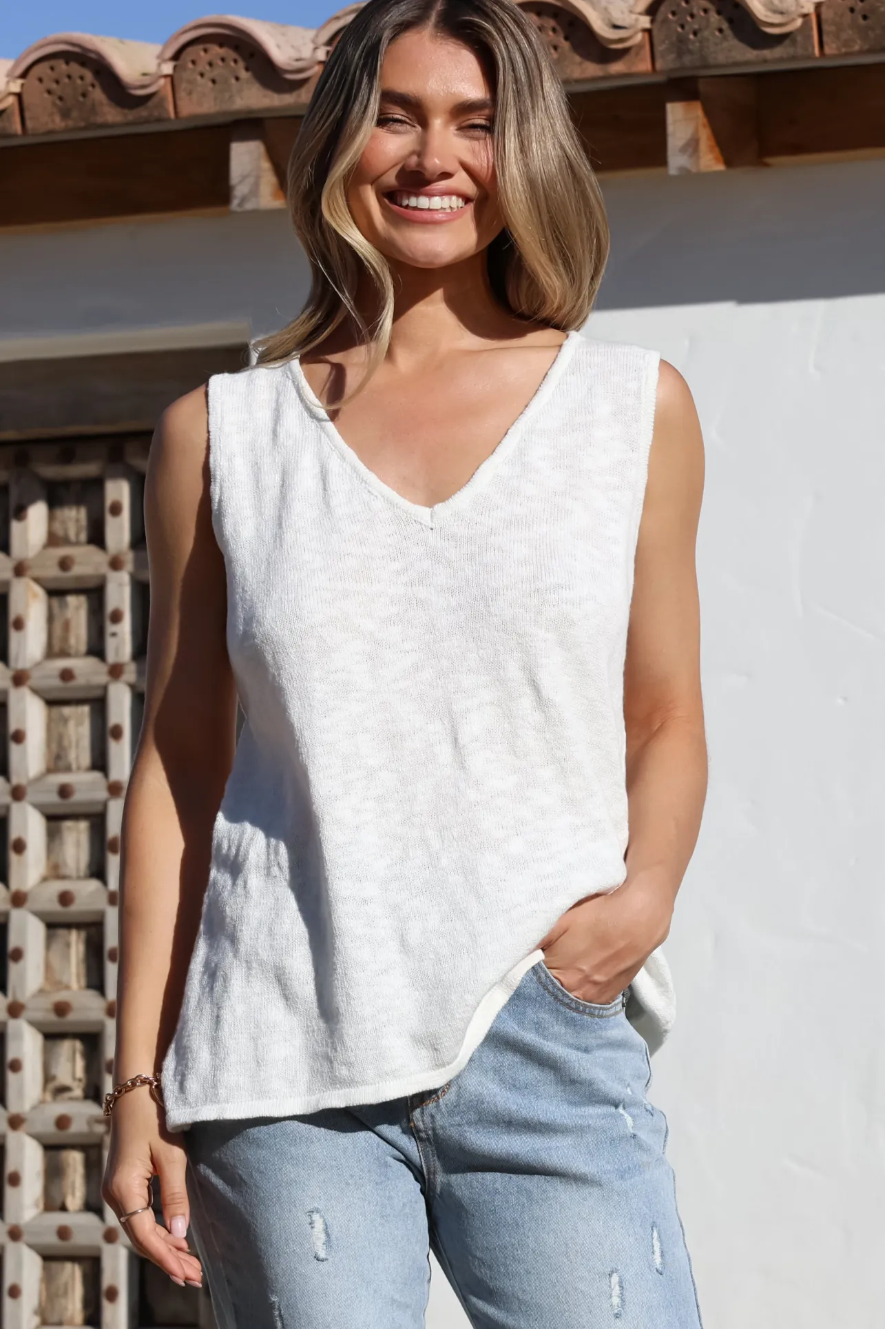 Valeria Top - Textured V-Neck Tank Top in White>Salty Crush Outlet