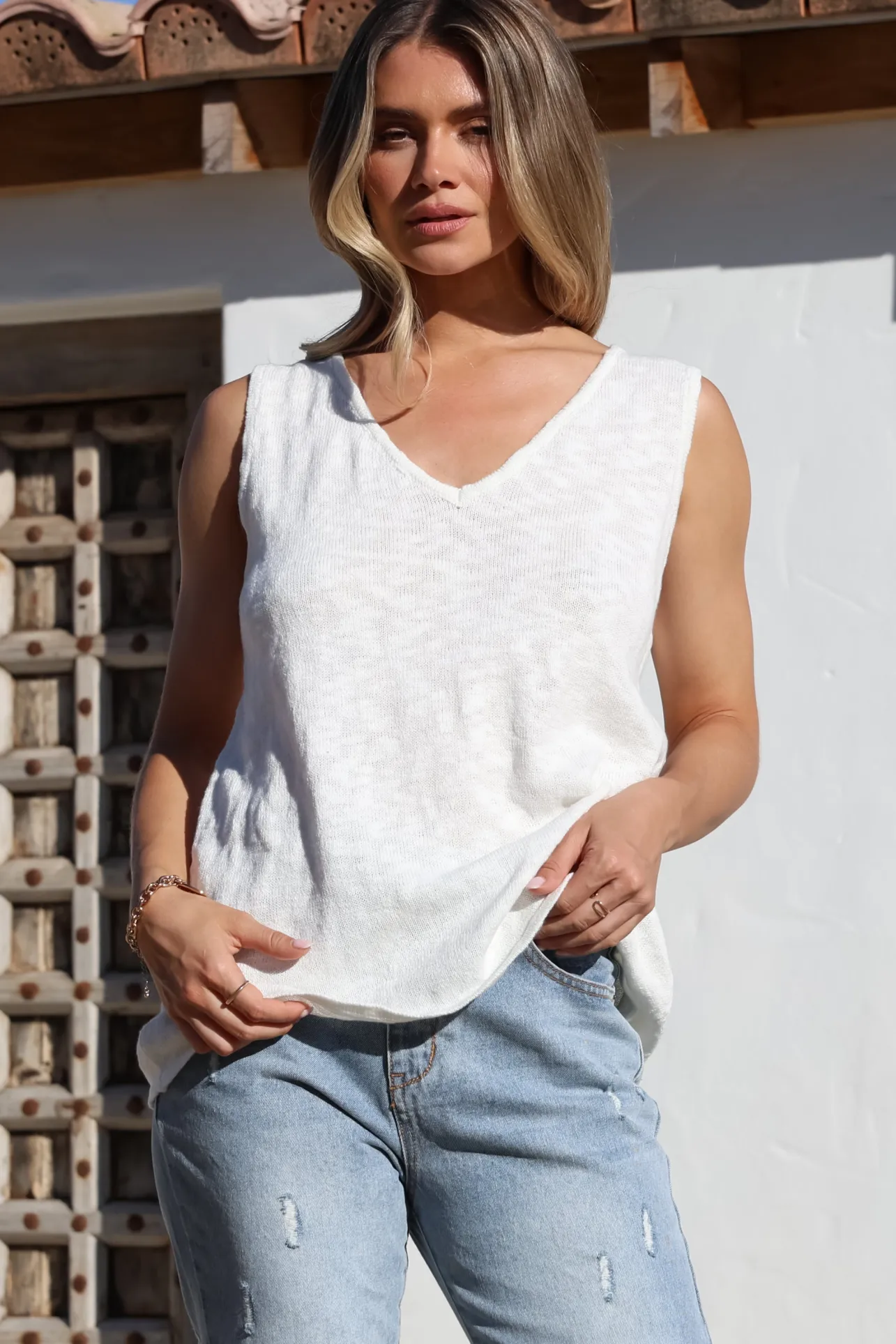 Valeria Top - Textured V-Neck Tank Top in White>Salty Crush Outlet