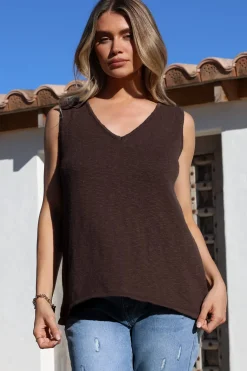 Valeria Top - Textured V-Neck Tank Top in Chocolate><noscript><img width=