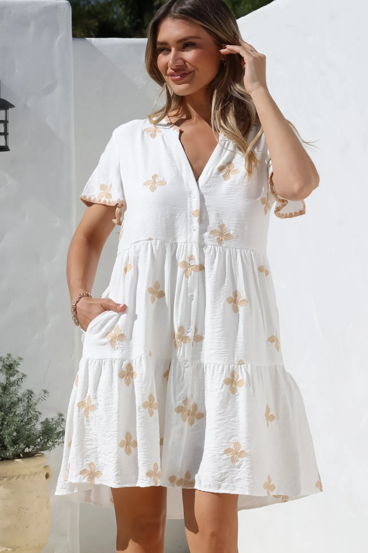 Wilma Mini Dress - Bermuda Collar Button Down Dress with Cap Sleeves in Gigi Print White>Salty Crush Sale