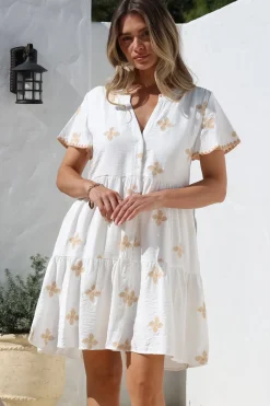 Wilma Mini Dress - Bermuda Collar Button Down Dress with Cap Sleeves in Gigi Print White><noscript><img width=