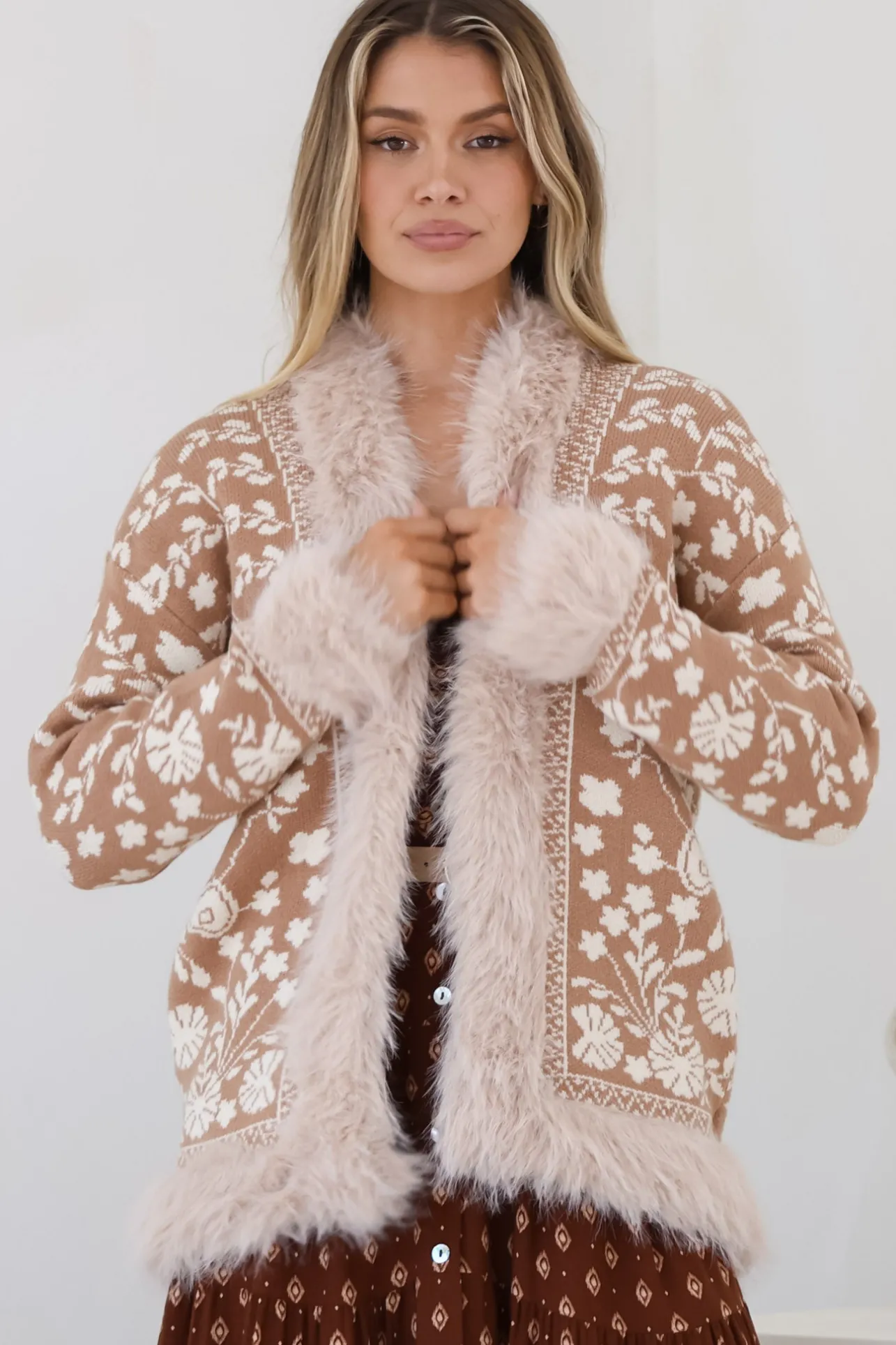 Wolfe Jacket - Faux Fur Trim Open Knit Jacket in Camel>Salty Crush Clearance