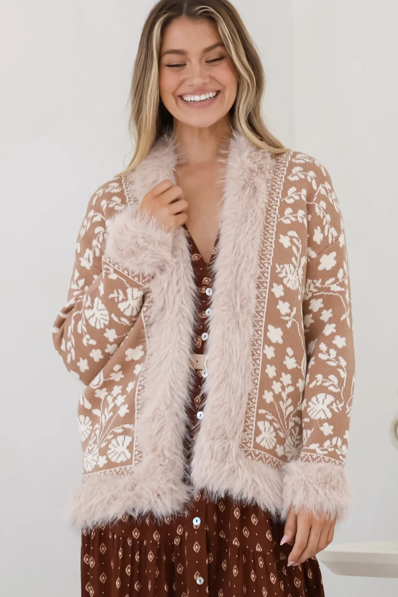 Wolfe Jacket - Faux Fur Trim Open Knit Jacket in Camel>Salty Crush Clearance
