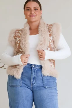 Wolfe Knit Vest - Faux Fur Trim Open Vest in Camel><noscript><img width=