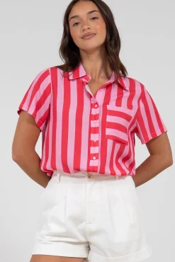 Wynn Shirt - Collared Button Down with Pocket in Gaubi Print Pink>Salty Crush Hot