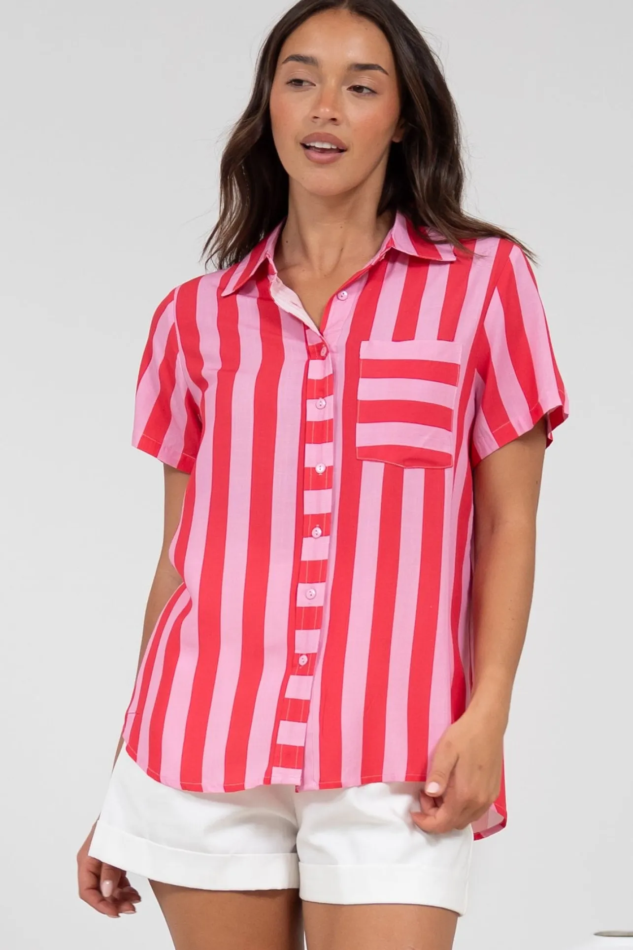 Wynn Shirt - Collared Button Down with Pocket in Gaubi Print Pink>Salty Crush Hot